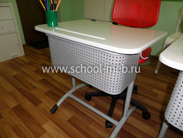 ekstra-perfo-1r-s-perforirovannym-ekranom-i-uglom-naklona-stoleshnitsy2