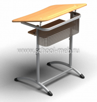 ekstra-perfo-1r-odnomestnaya-parta-s-perforirovannym-ekranom-polochkoy-i-uglom-naklona-stoleshnitsy