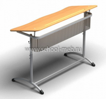 parta-s-perforirovannym-ekranom-i-uglom-naklona-stoleshnitsy