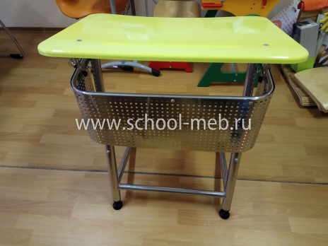 premera-1r-odnomestnaya-parta-s-perforatsiey-i-polochkoy3 premera-1r-odnomestnaya-parta-s-perforatsiey-i-polochkoy3