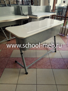 premera-2r-dvuhmestnaya-parta-s-ekranom-i-polochkoy1 premera-2r-dvuhmestnaya-parta-s-ekranom-i-polochkoy1