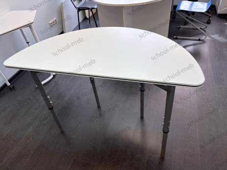 stol-uchenicheskiy-transformer-polukruglyy3