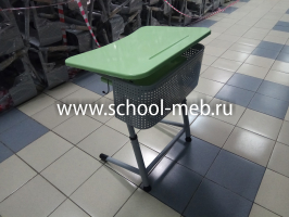 premera-1r-perfo-zelyonaya-odnomestnaya-parta-s-polkoy-i-naklonom4