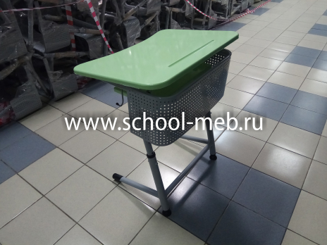 premera-1r-perfo-zelyonaya-odnomestnaya-parta-s-polkoy-i-naklonom4