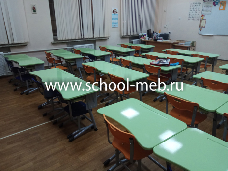 premera-1r-perfo-zelyonaya-odnomestnaya-parta-s-polkoy-i-naklonom9