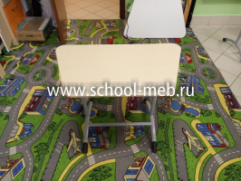 ekstra-t-odnomestnaya-parta-s-trapetsievidnoy-stoleshnitsey5