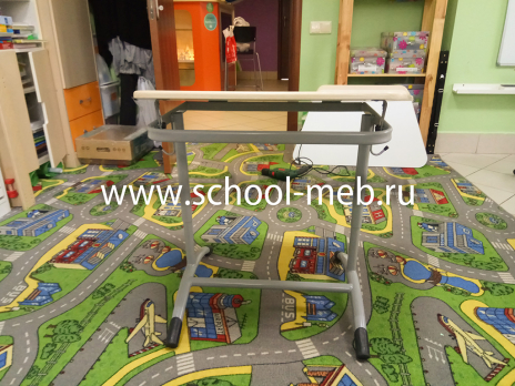 ekstra-t-odnomestnaya-parta-s-trapetsievidnoy-stoleshnitsey-i-ugrom-naklona4 ekstra-t-odnomestnaya-parta-s-trapetsievidnoy-stoleshnitsey-i-ugrom-naklona4